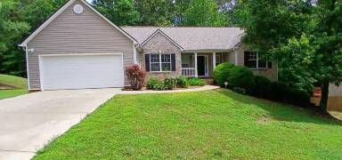 Main picture of 809 Wellington Dr