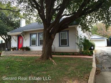 Main picture of 917 Grand Ave