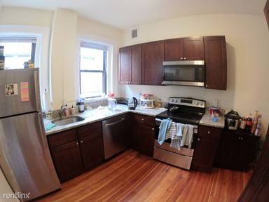 Main picture of 1463 Beacon St