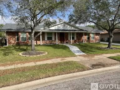 Main picture of 630 Brock Dr