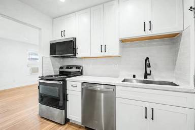 Main picture of 619 Avenue A