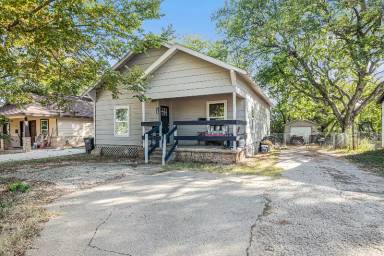 Main picture of 1805 Daniel St