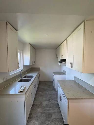 Main picture of 2331 Ocean View Ave