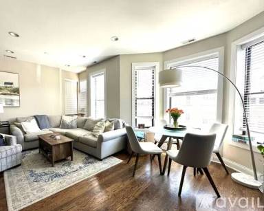 Main picture of 1218 W Diversey Pkwy