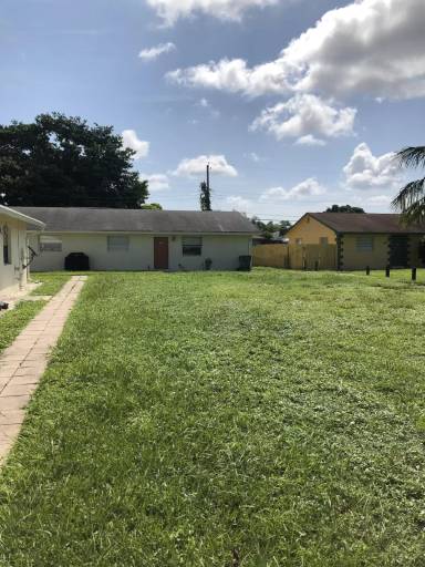 Main picture of 1424 Kirk Rd