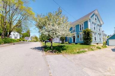 Main picture of 23 Mechanic St