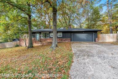 Main picture of 2 Douglas Cir