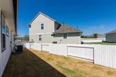 Main picture of 330 Fabion St