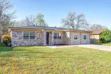 Main picture of 2101 Bettibart St