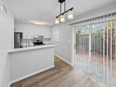 Main picture of Kensington Square Townhomes