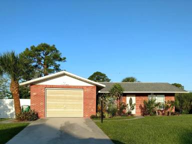 Main picture of 1216 Loma Ln