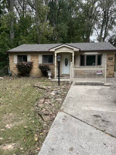 Main picture of 6118 Jackman Rd