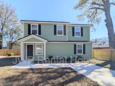 Main picture of 1494 Mason Ave
