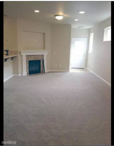 Main picture of 7601 Kodiak Ave NE