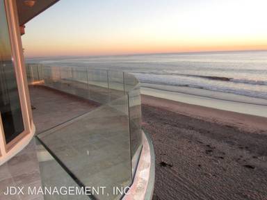 Main picture of 2901 Ocean St