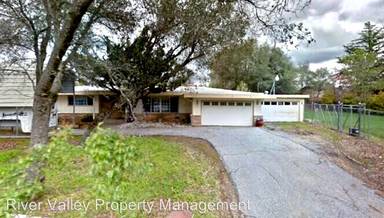 Main picture of 1010 Lydia Ln