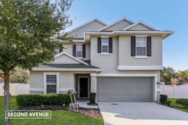 Main picture of 15886 Hutton Ln