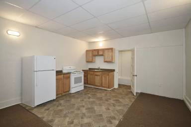 Main picture of 420 Grant Ave