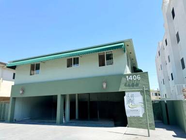 Main picture of 1406 S Saltair Ave