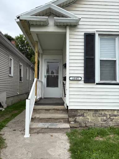 Main picture of 1045 Hudson Ave