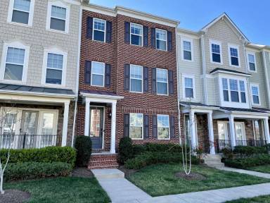 Main picture of 118 Anthem Ave