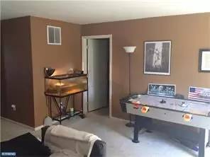 Main picture of 120 Acorn Dr