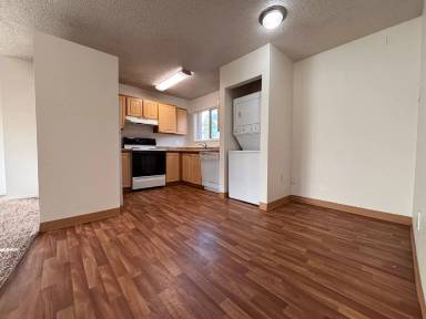 Main picture of 4550 SW Murray Blvd