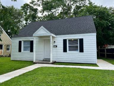 Main picture of 1004 Margaret St