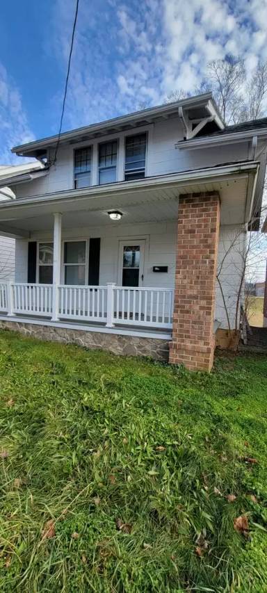 Main picture of 127 Tritle Ave