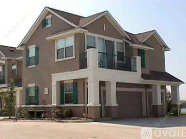 Main picture of 735 Hebron Pkwy