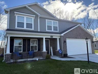 Main picture of 1024 Livingston Lakes Way