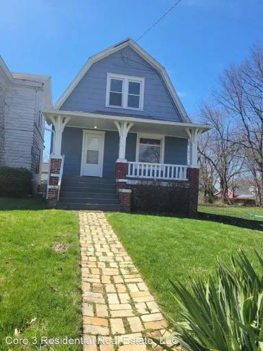 Main picture of 1611 N Linn St