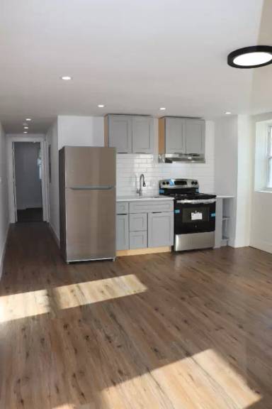 Main picture of 6046 Cedarhurst St