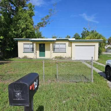 Main picture of 2902 Meadow Ave