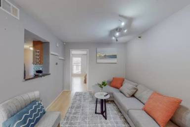 Main picture of 5916 Gaston Ave