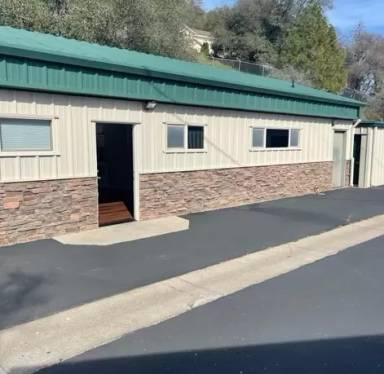 Main picture of 1520 S State Highway 49