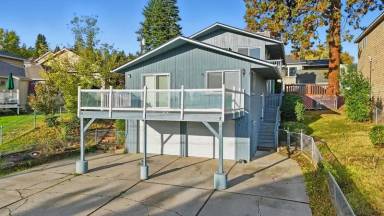 Main picture of 818 S Liberty Dr