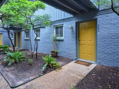 Main picture of 3815 Guadalupe St