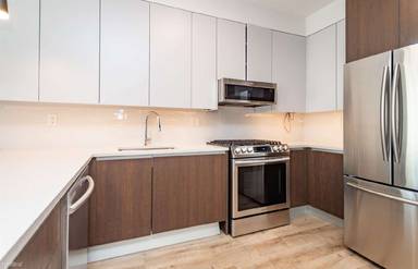 Main picture of 13 Sewall St