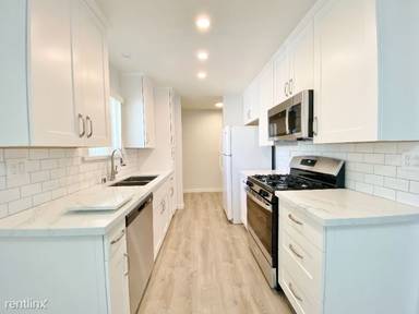 Main picture of 1203 E San Antonio Dr