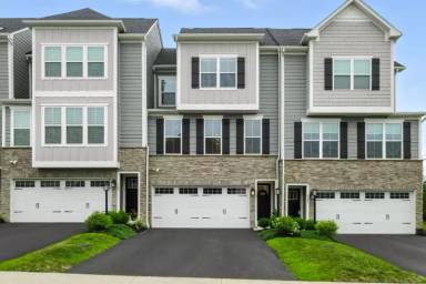 Main picture of 103 Spruce Ln