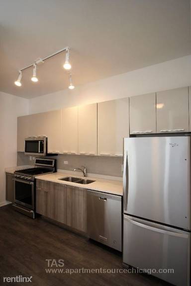 Main picture of 932 W Dakin St