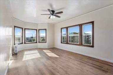 Main picture of 365 Hanover Ave