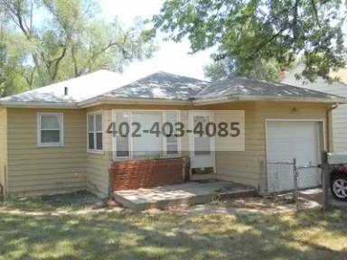 Main picture of 6523-6531 N 34th St