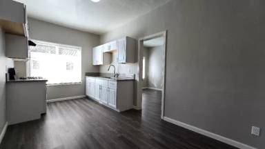 Main picture of 1140 E Elk Ave