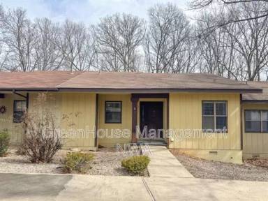 Main picture of 5 Yates Ln