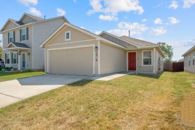 Main picture of 5918 Lady Ln