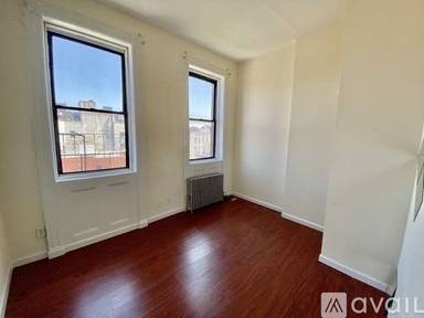 Main picture of 254 E 3rd St