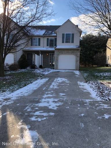 Main picture of 8016 Heritage Dr