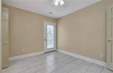 Main picture of 385 Great Bridge Blvd